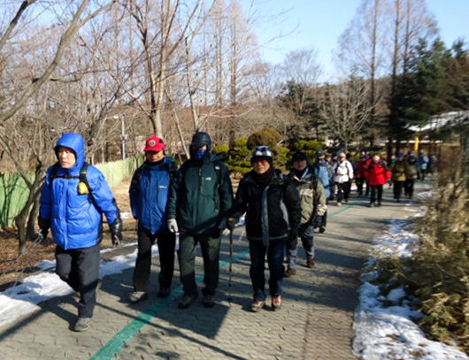 20130126-2.16 산림욕장 입구로 이동.jpg