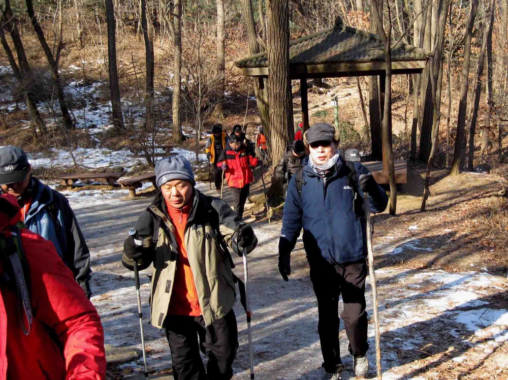 20130126-3.4 '선녀못이 있는 숲'의 '못골산막'을 떠난다.jpg