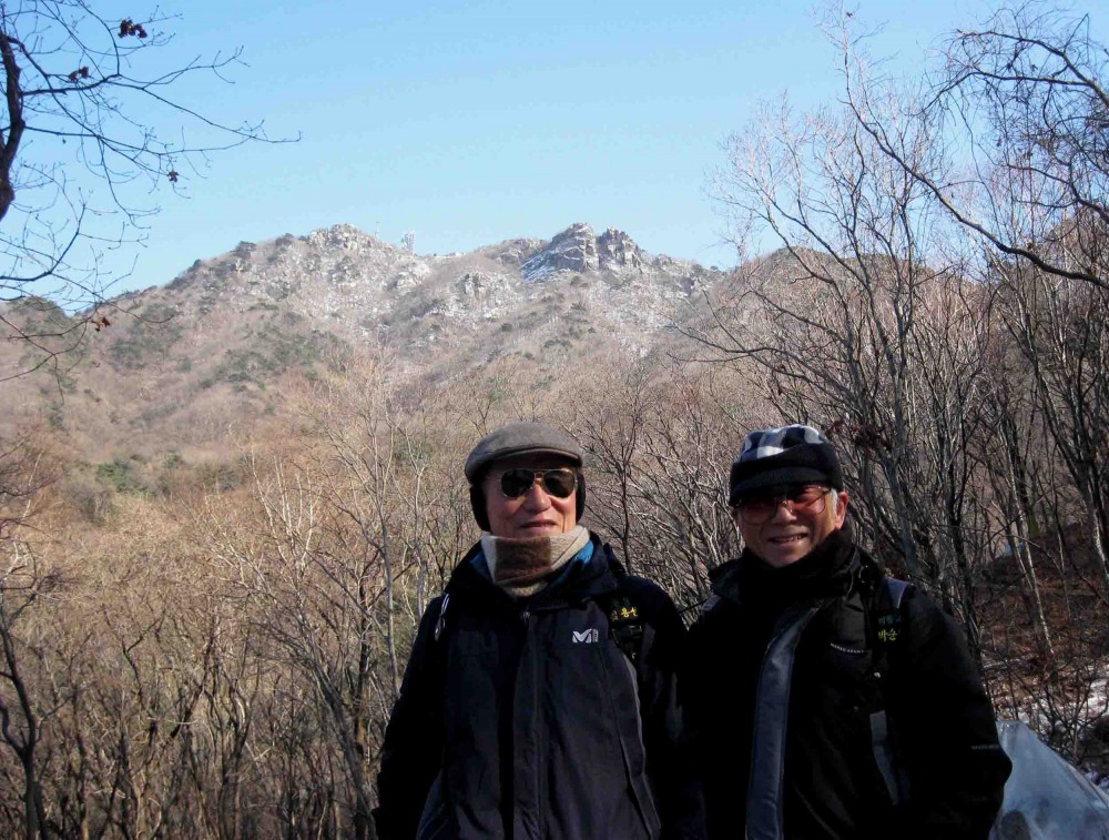 20130126-3.8d3 청계산을 배경으로 김용선-박순명.jpg