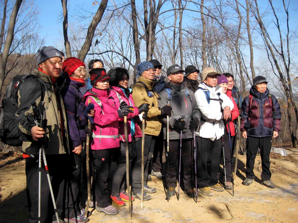 20130126-3.5d1 25회 기념사진 찍는다.JPG