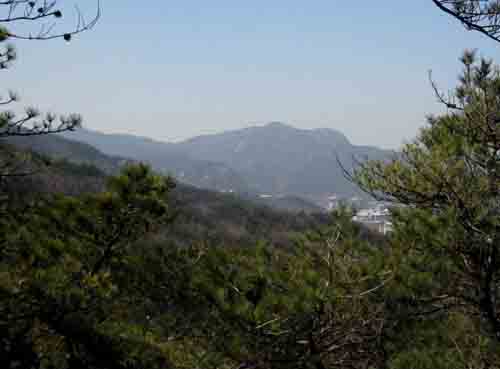 2.8 삼성산 쪽 원경.JPG