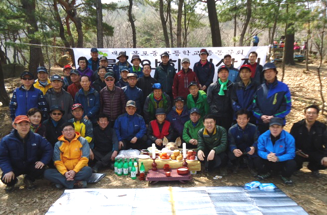 5.5 시산제 제례가 끝나고 기념촬영.jpg