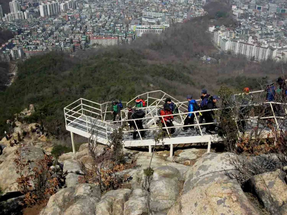 3.5b 철계단을 내려간다 @사당능선.JPG