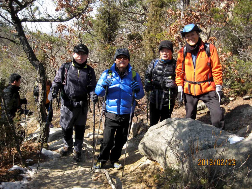 20130223-3.3 '학우봉' 옆길을 지나며...JPG