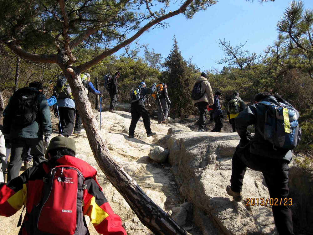 20130223-2.8 바위 언덕을 오른다.JPG