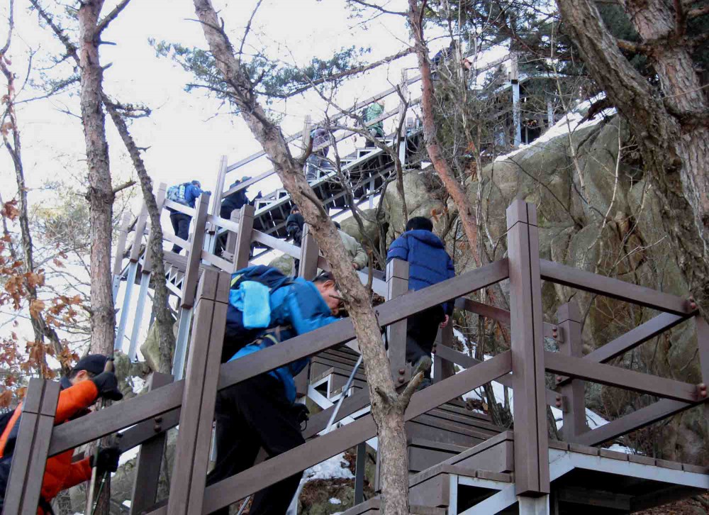 20130223-2.12a 제2전망대로 오르는 계단.JPG