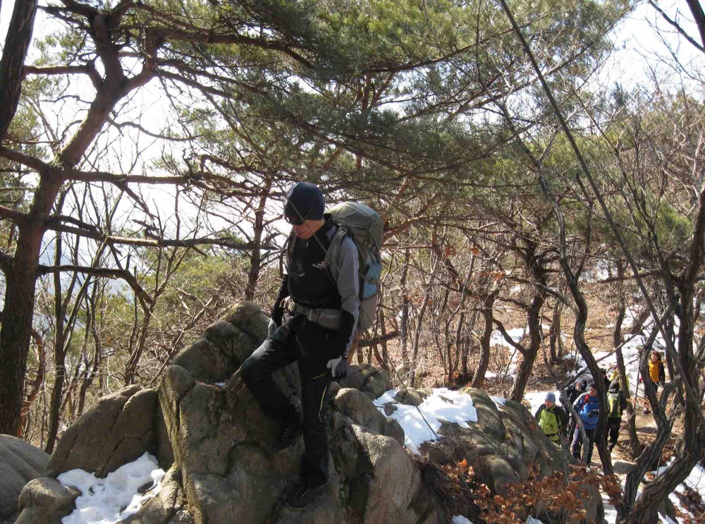 20130223-3.5 '삼성산' 정상으로 가는 길.JPG