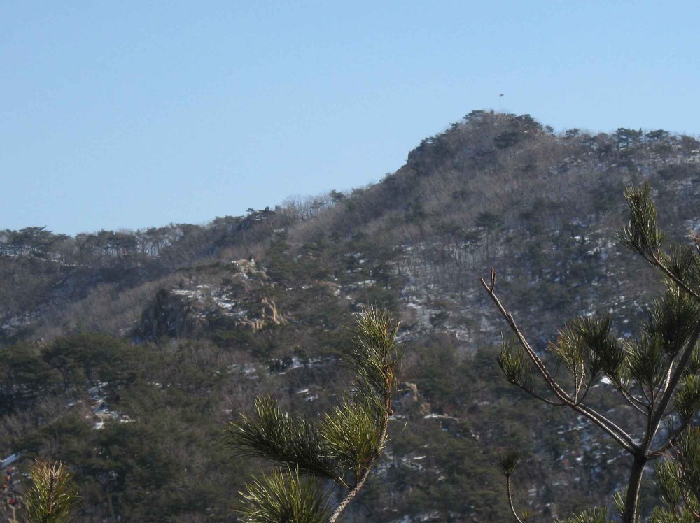 20130223-3.4 삼성산 481m 정상이 보인다.JPG