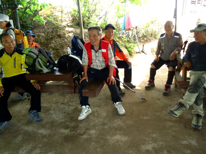 20130526-4.5 A134 신선대휴게소에서 잠시 쉬고...jpg