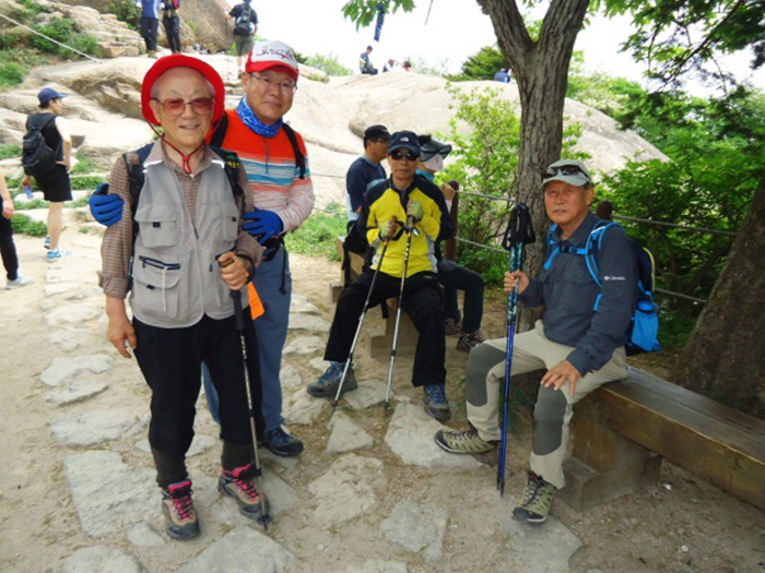 20130526-2.4b A65 문장대 4거리에서.jpg