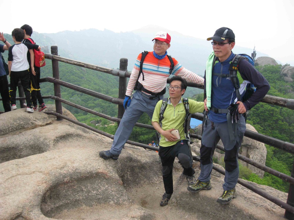 20130526-2.7e 문장대 정상에서...jpg