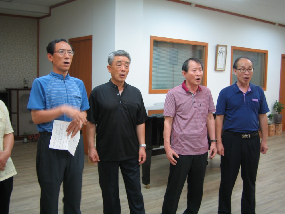 13-0723비룡합창단리허설4선배들.jpg